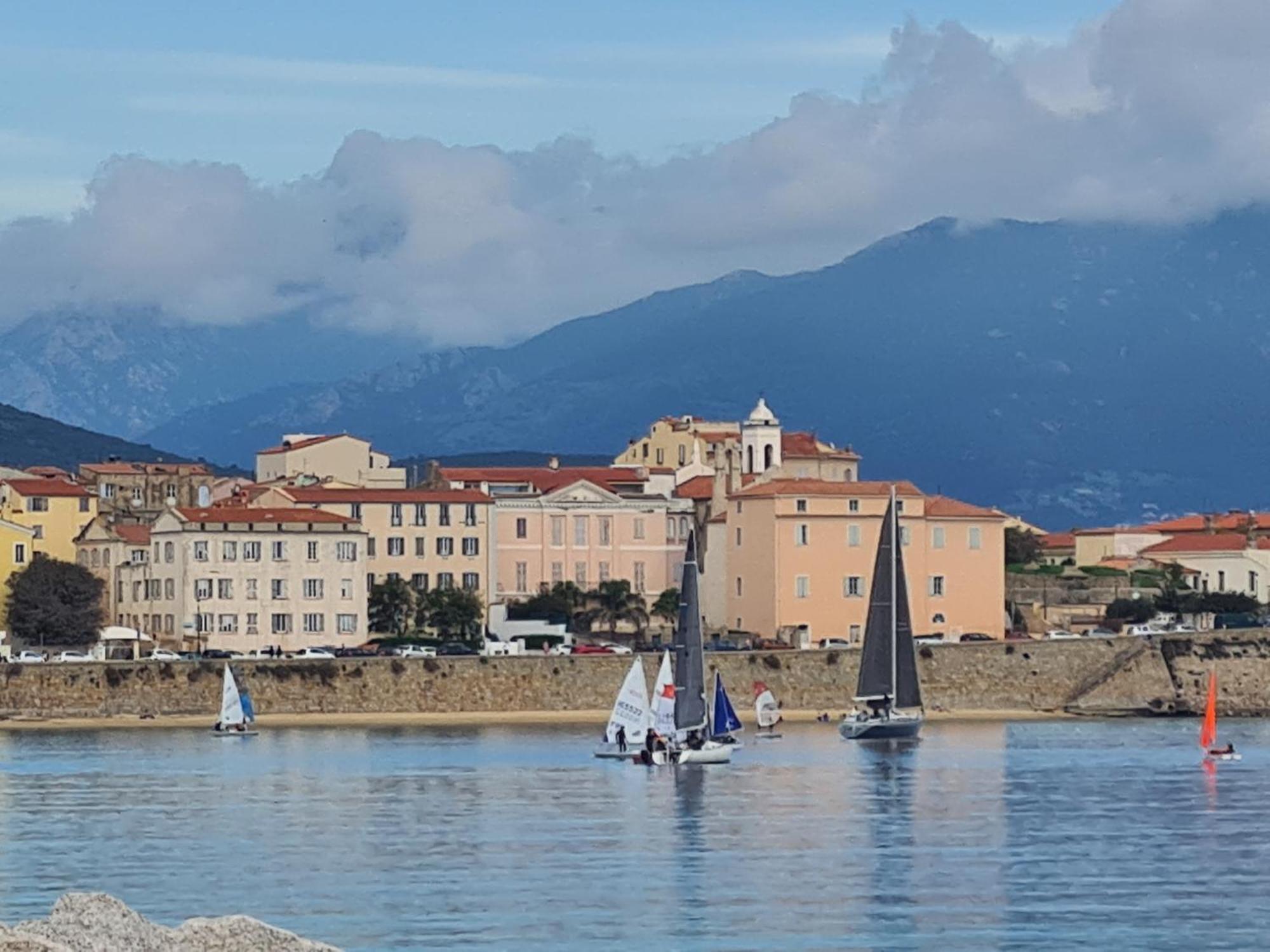 Cocooning Au Coeur De La Cite Imperiale Apartman Ajaccio  Kültér fotó